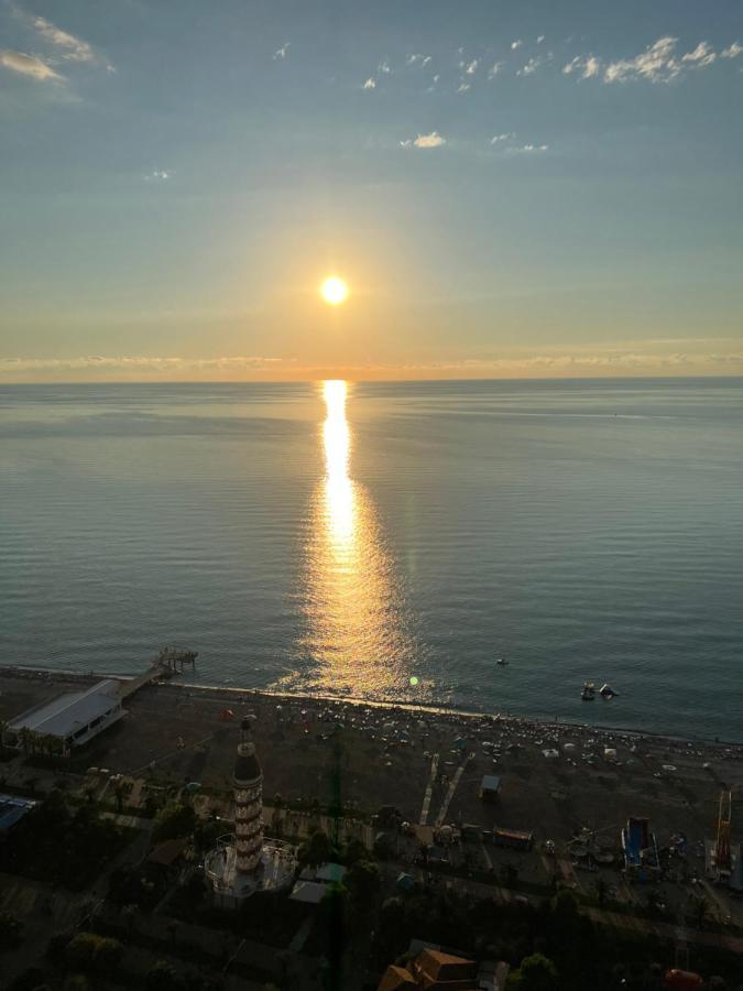 The Best Beach Aparthotel Orbi City バトゥーミ エクステリア 写真